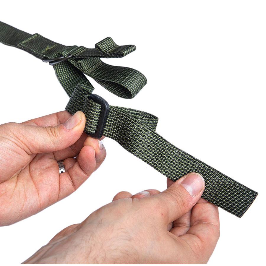 Front attachment: 25 mm (1) webbing.