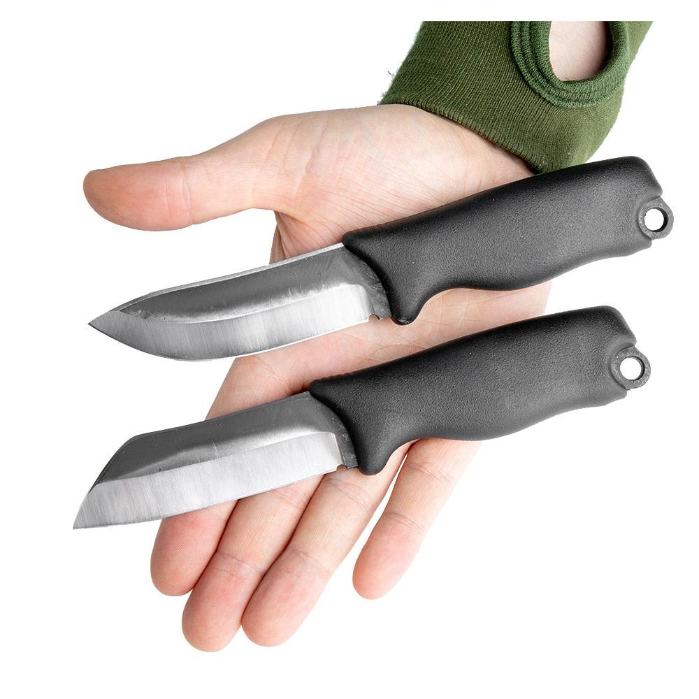 Jääkäripuukko 85 and Skrama 80 side by side. Note the ground and beveled spine for striking ferro rods.