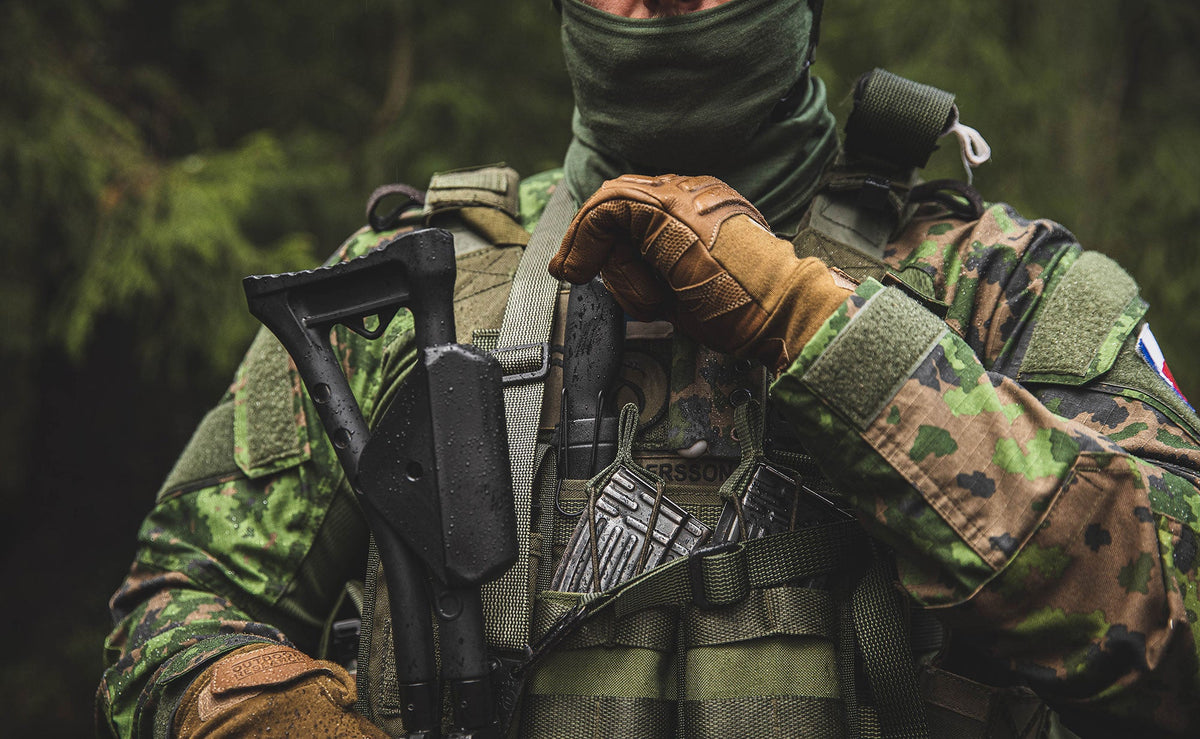 Varusteleka Jääkäripuukko 85, Kohlenstoffstahl