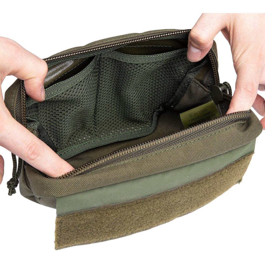 Two mesh pockets on the inside of the front.