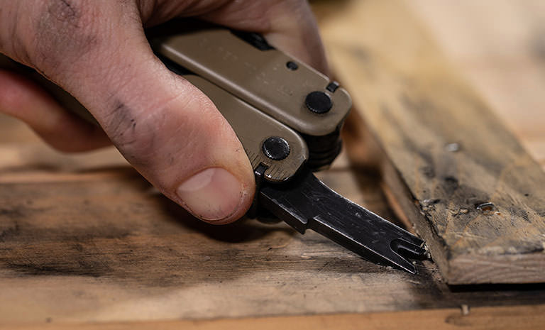 Leatherman Super Tool 300M Multi-Tool, Black