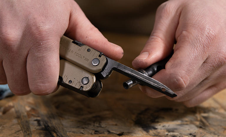 Leatherman Super Tool 300M Multi-Tool, Black