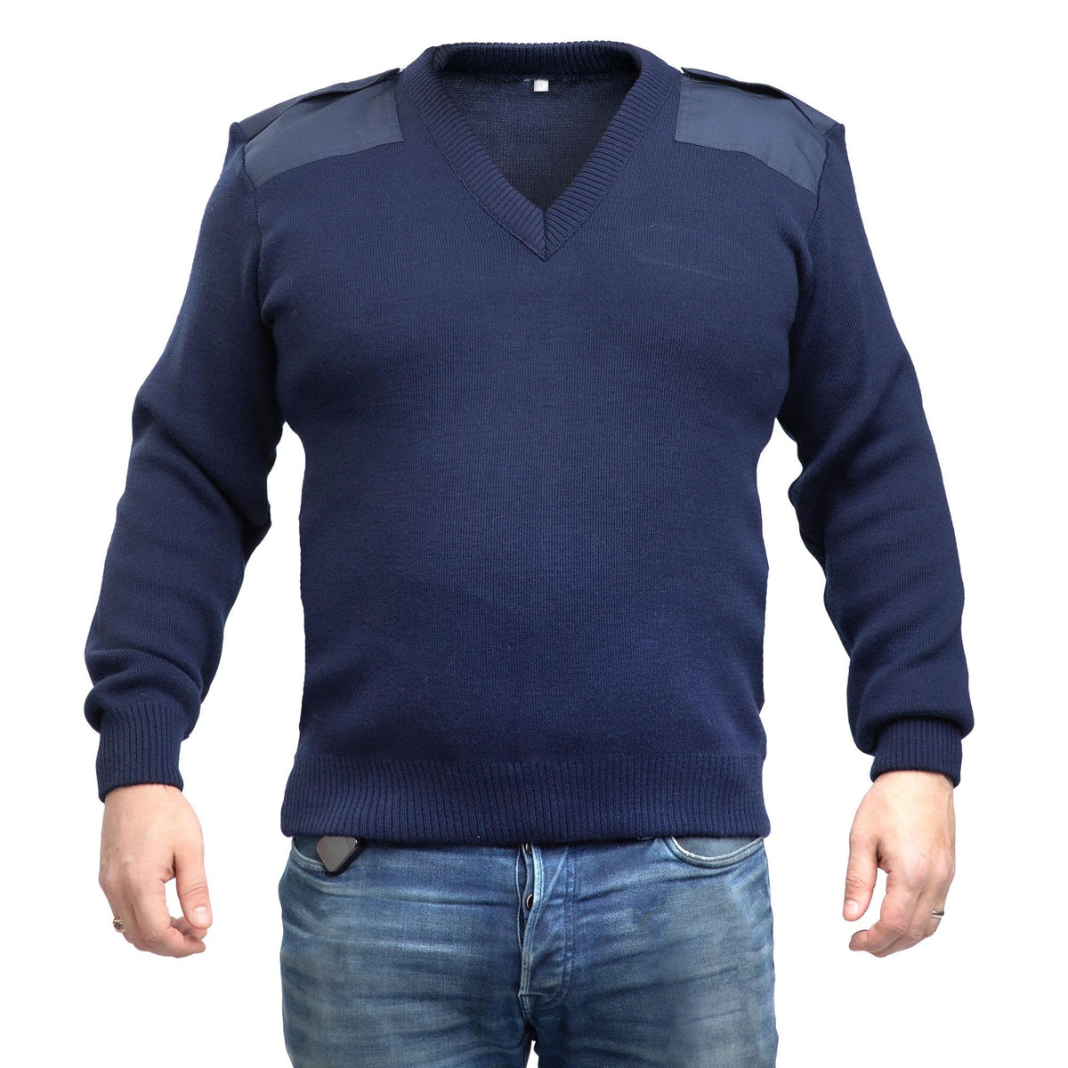 Model size: height 178 cm (5' 10); chest 118 cm (46.5); shirt size 4.