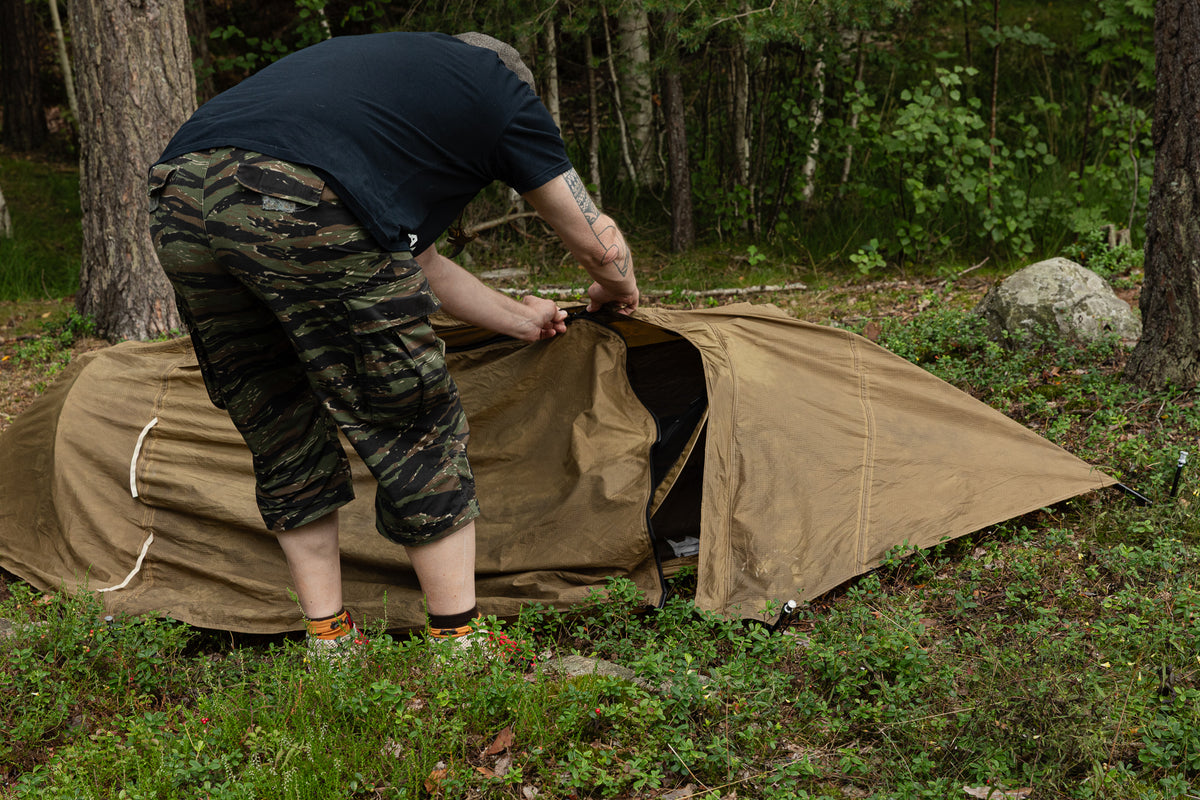 US Catoma PopUp BedNet hyttysverkko sadesuojalla, Coyote Brown, ylijäämä