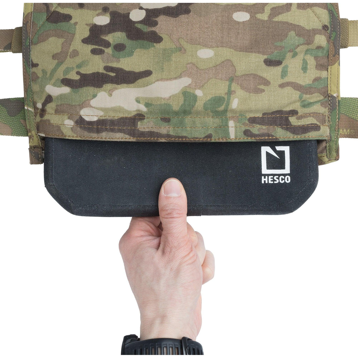 Plate pouch takes Large SAPI plates. Plate not included.