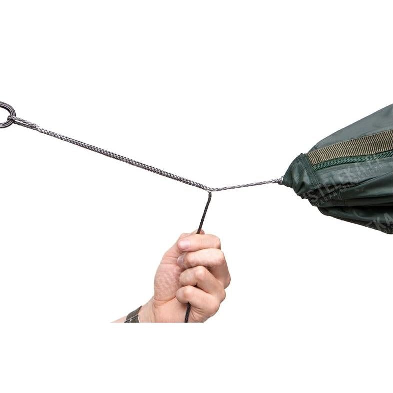 Verkürzt sich auf etwa 40 cm, indem man einfach am losen Ende zieht.