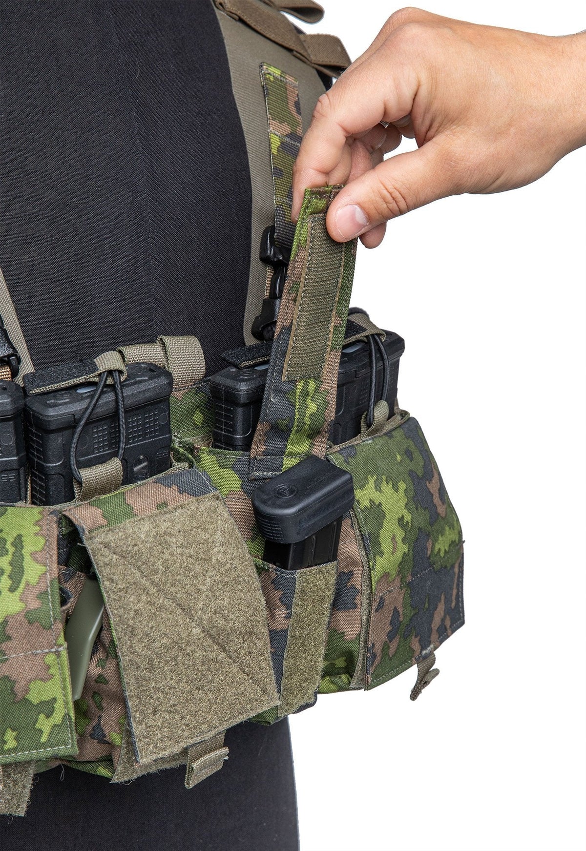 Pouch for a pistol mag or multi-tool.