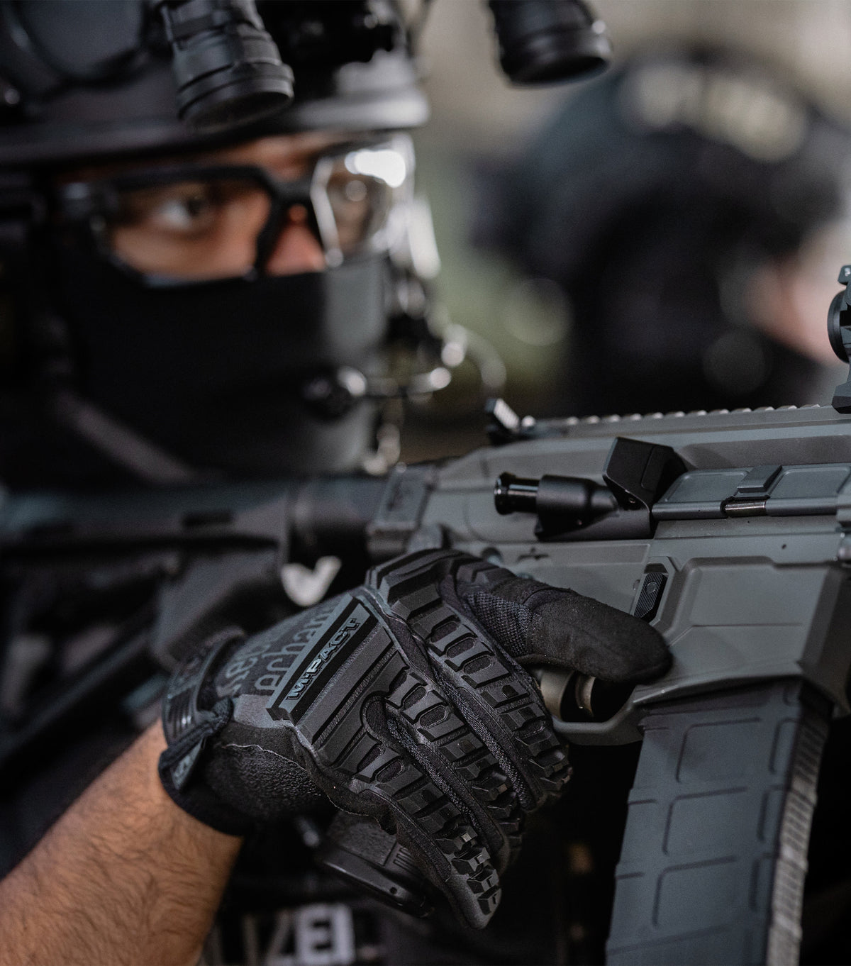 Mechanix M-Pact hanskat