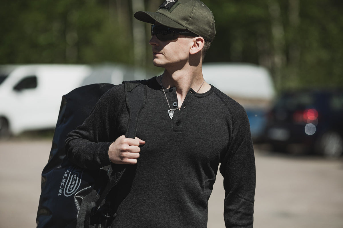 Särmä vaarinpaita, merinovillaa (Vanha versio)