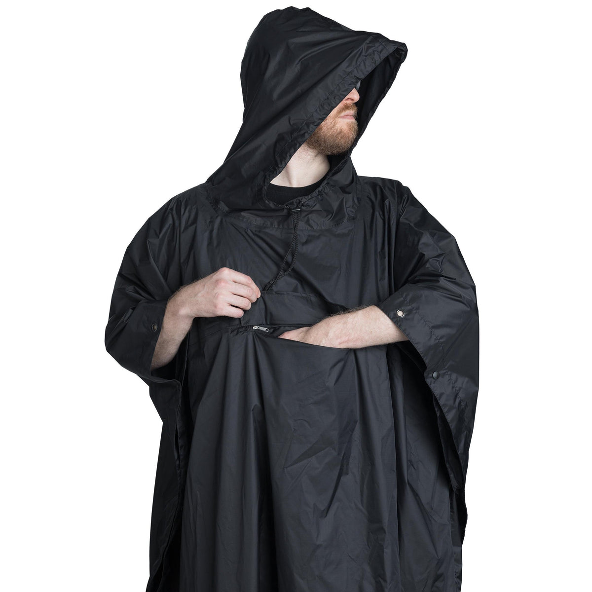 A zippered front pocket. The model is wearing a trucker cap which keeps the hood like this.