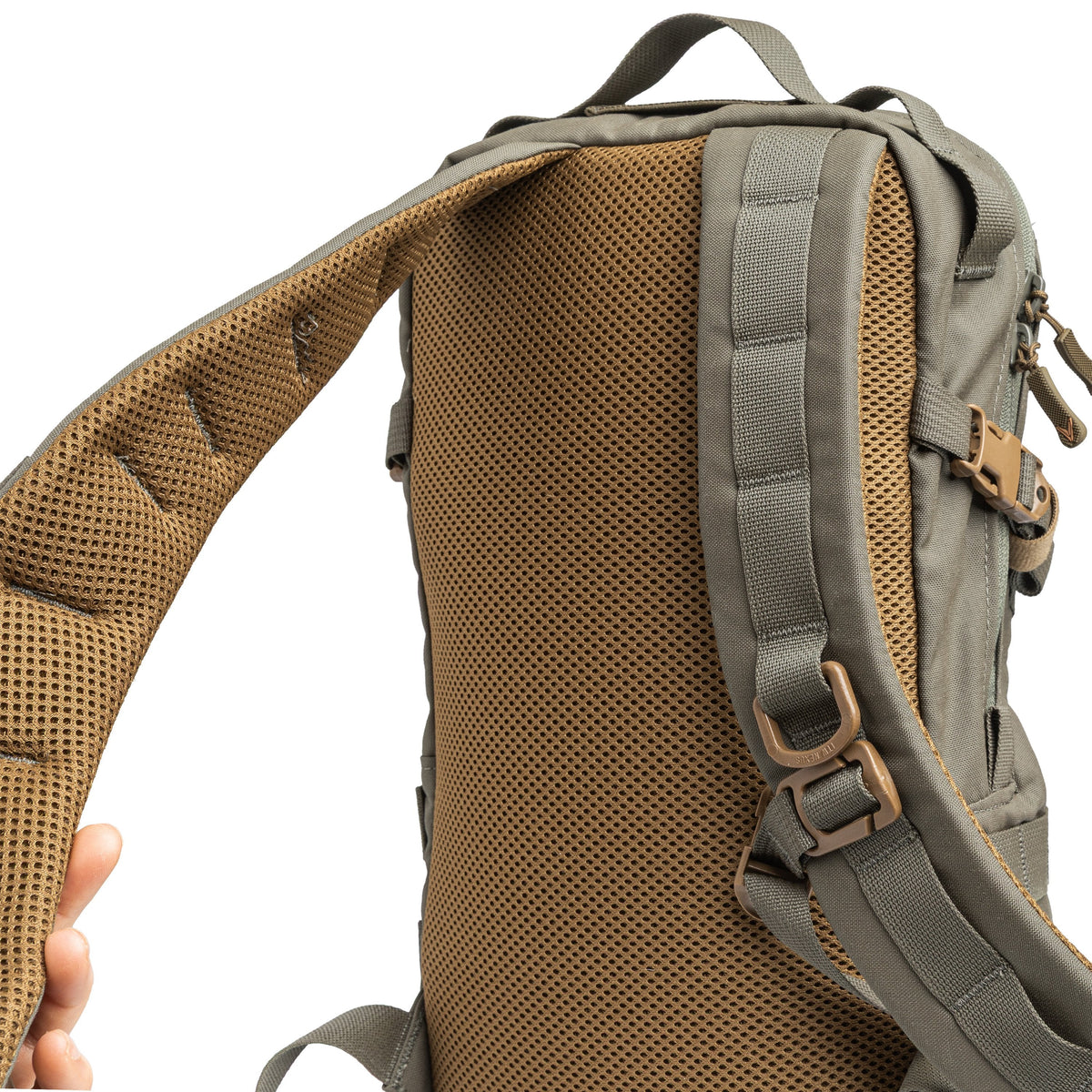 The back panel and the underside of the shoulder straps have mesh fabric that breathes very well.